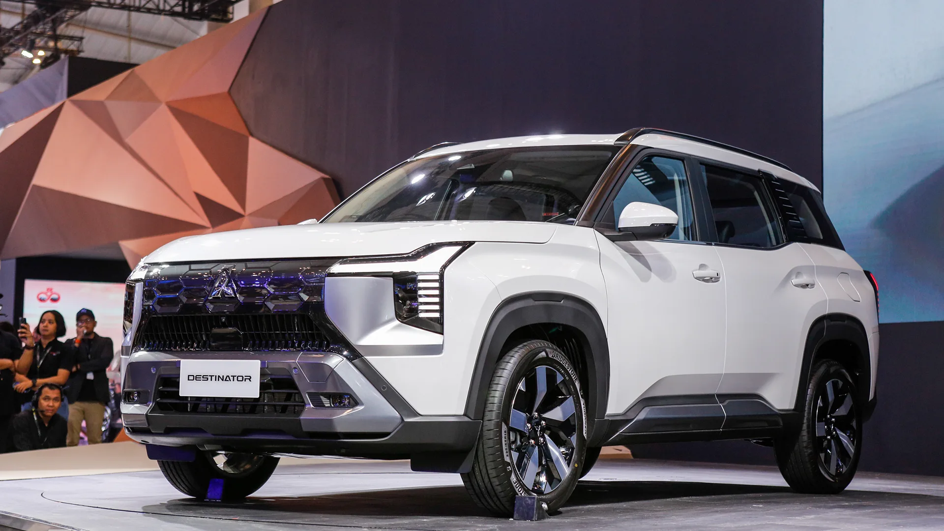 Mitsubishi Destinator